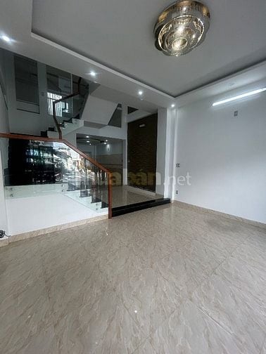 Gia đình cần bán nhà 3 tầng 3 mê Mặt tiền gần Hà Huy Tập -Trần Xuân Lê