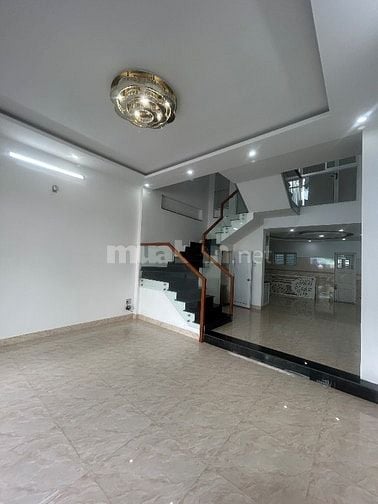 Gia đình cần bán nhà 3 tầng 3 mê Mặt tiền gần Hà Huy Tập -Trần Xuân Lê