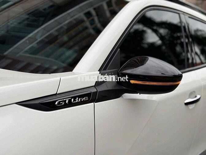 Peugeot 2008 2024 GT Line 1.2 AT - 9000 km