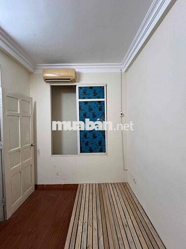 Cho thuê phòng trọ Bằng Liệt DT: 18m2 Giá 2TR