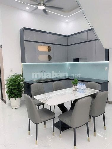 GIÁ 2,6 TỶ NHÀ 1T/1L CÁCH TRẠM THU PHÍ SUỐI GIỮA 200m 