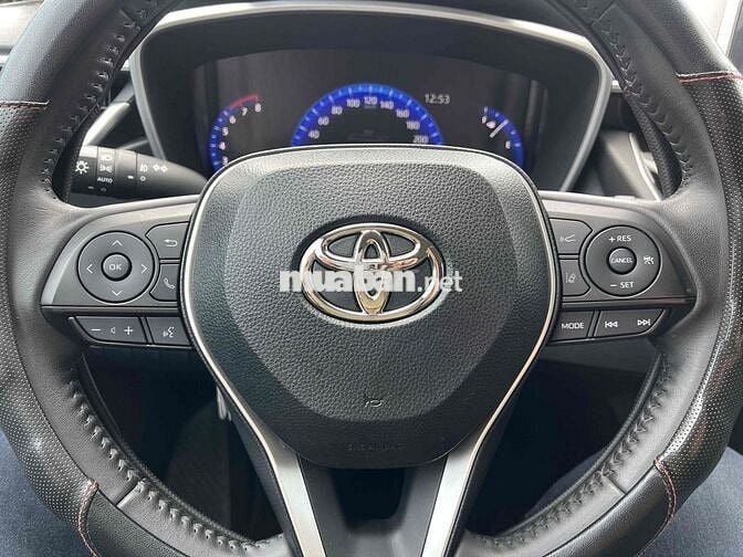 Toyota Corolla Altis 2022 1.8V - 50000 km Xe Nhập