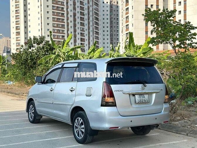 Toyota Innova 2009 G - 35489 km