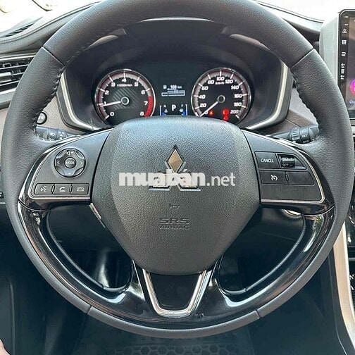 Mitsubishi Xpander 2020 Cross 1.5 AT - 26000 km