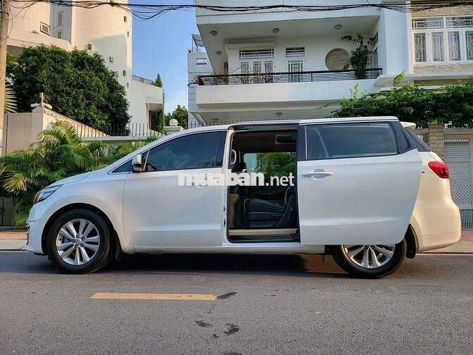 Kia Sedona 2016 Luxury 78.000km