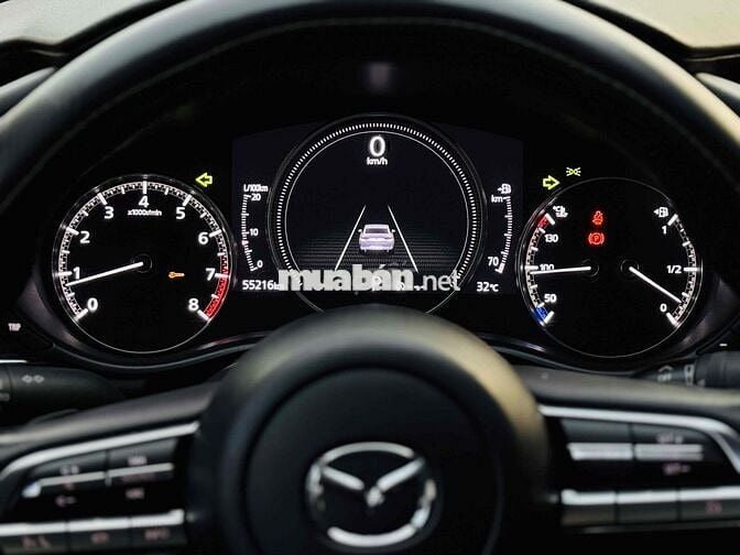Mazda 3 2022 1.5L Luxury - 55200 km