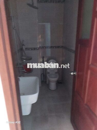 Phòng trong nhà nguyên căn cho thuê Q12