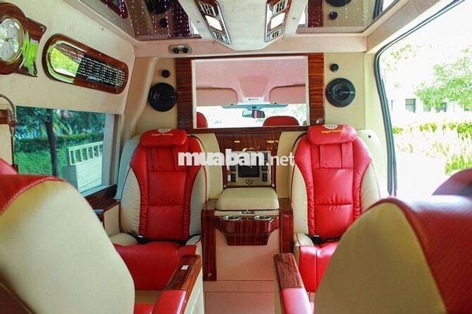 2013 Limousine - 150000 km