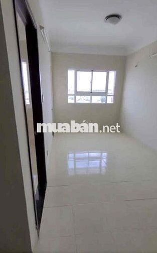 Cần bán CH 71m C5 có sổ hồng View Kênh