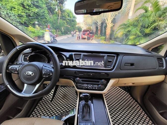 Kia Sedona 2016 Luxury 78.000km