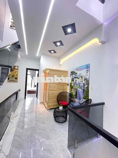 bán nhà hoàn công chính chủ. sổ hồng riêng. full nôội thất.an phú