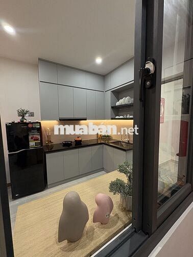 Chính chủ bán nhanh căn 2pn1wc tháp TTTM, Giá bao102%, nhà mới, ở liền