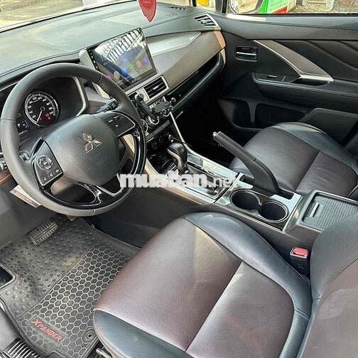 Mitsubishi Xpander 2020 Cross 1.5 AT - 26000 km