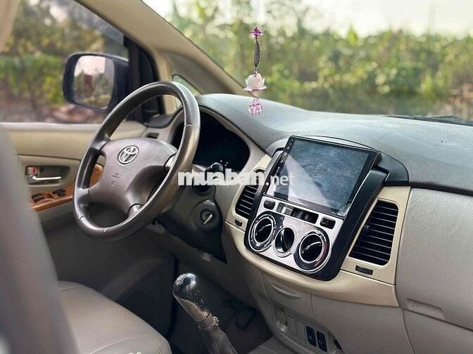 Toyota Innova 2009 G - 35489 km