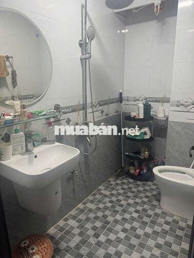 CHÍNH CHỦ BÁN NHÀ DÂN XÂY 3 TẦNG 50M² BÁT KHỐI
20M RA ĐƯỜNG ÔTÔ TRÁNH