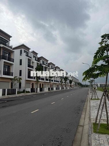 bán đất Sài Gòn Village long hậu giáp nhà bè