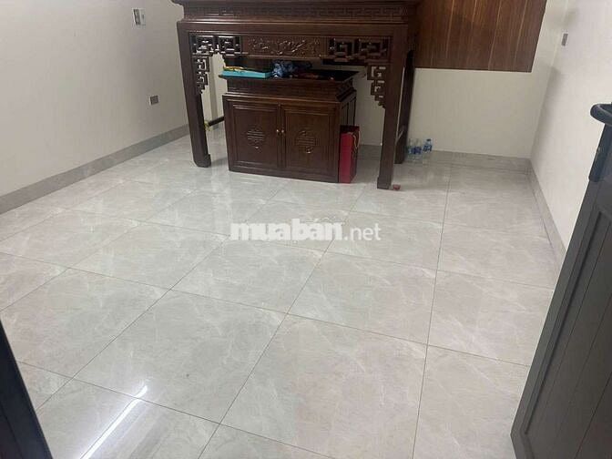 CHÍNH CHỦ BÁN NHÀ DÂN XÂY 3 TẦNG 50M² BÁT KHỐI
20M RA ĐƯỜNG ÔTÔ TRÁNH