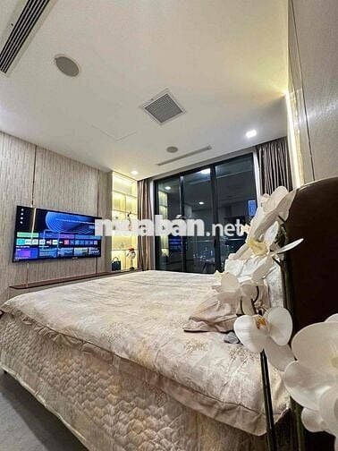 BÁN CĂN 3PN 150m2 VGR View vòng cung cực đẹp