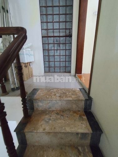 Chính chủ cho thuê nhà phố Bùi Xương Trạch 40 m2, gồm 4 tầng và 1 tum 