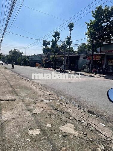 BÁN GẤP!!!  NHÀ CẤP 4 – FULL NỘI THẤT  – ĐƯỜNG THÔNG DĨ AN