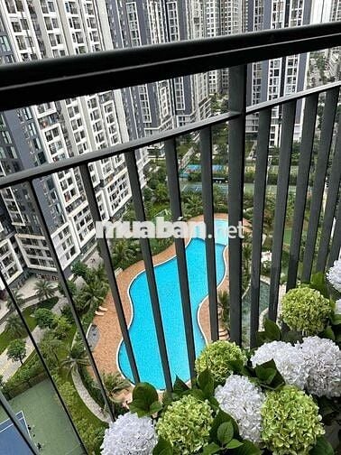 em cần bán căn 1N+1 43m2 Đông Nam toà S303 Vinhomes Smart City