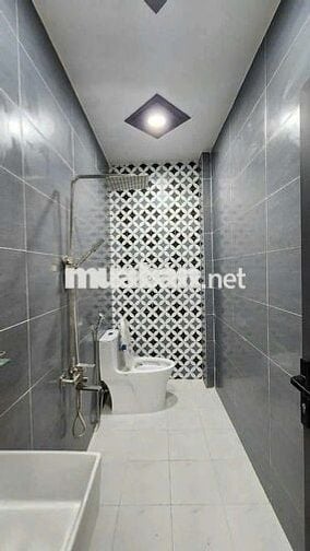 Nhà Có Nội Thất 1 Trệt 1 Lầu 2PN 5x14m Hẻm Huỳnh Tấn Phát Quận 7