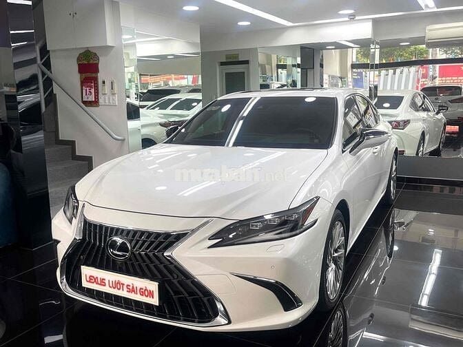 Lexus ES 2023 300h - 20000 km