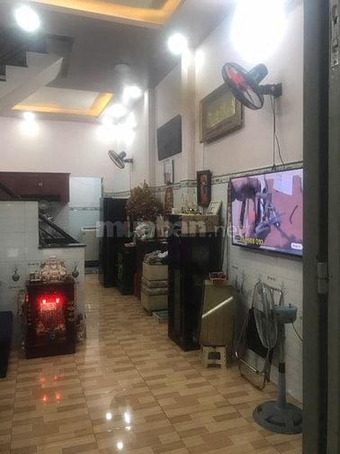 Bán nhà xã Mỹ Hạnh Bắc, Đức Hòa, Long An, 80m2, 1 lầu, sổ riêng, 2,1tỷ