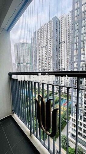 bán căn 2 ngủ 1 vệ sinh 55m2 toà I5 Vinhomes Smart City