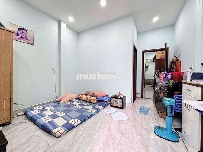 Bán nhà 1T1L SHR dt 84m2 kế bên trường cao đẳng Y Dược SG giá 870triệu