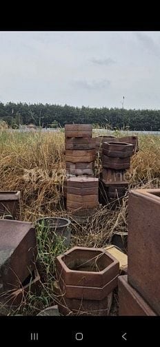 bên mình bán chậu trồng hoa cây kiểng, bon sai