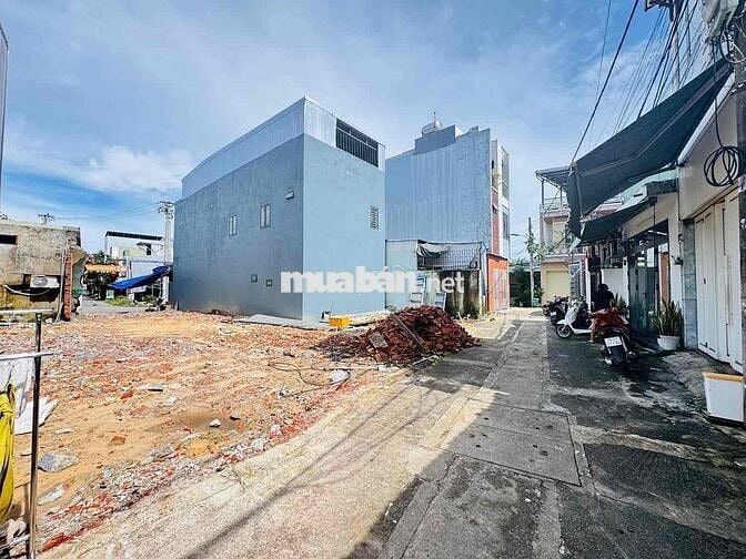 chính chủ cần bán đất kiệt oto sau lưng bến xe trung tâm Đà nẵng