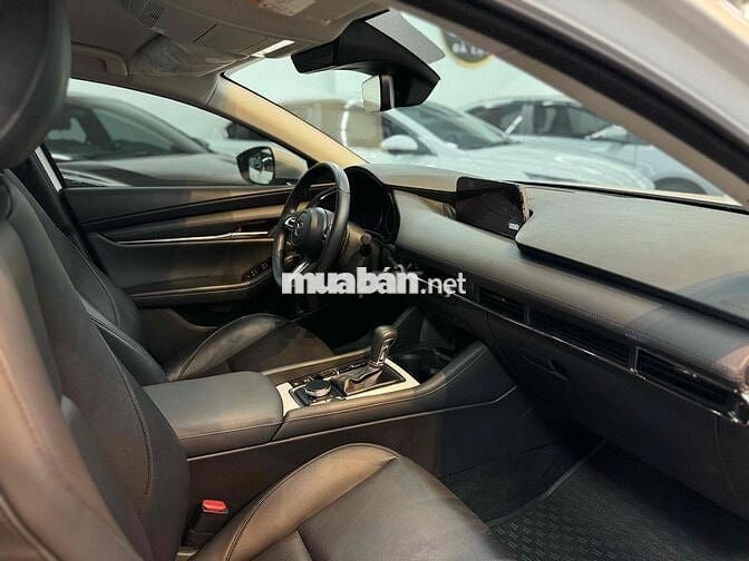 Mazda 3 2022 1.5L Luxury - 7000 km | Trùm mền