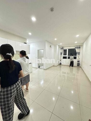 Cho thuê căn hộ chính chủ Topaz Elite ngay cầu chữ Y 3pn2wc ntcb ở lie