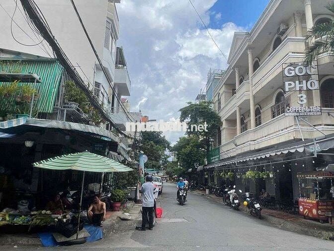 Cho thuê căn góc 2 mặt tiền Bình Thạnh ngang 10m giá chỉ 30 triệu