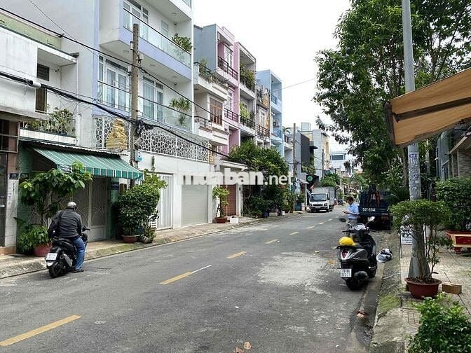 Mặt tiền đường Lê Lâm, Tân Phú, ngang 4m dài 20m, 3 tầng, Chỉ 10,5 tỷ