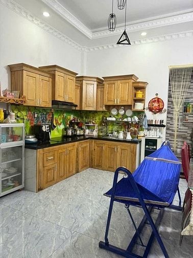 Bán nhà đẹp DT: 4m x 18m 1T+ lầu 3pn ,2w đường 5m thông