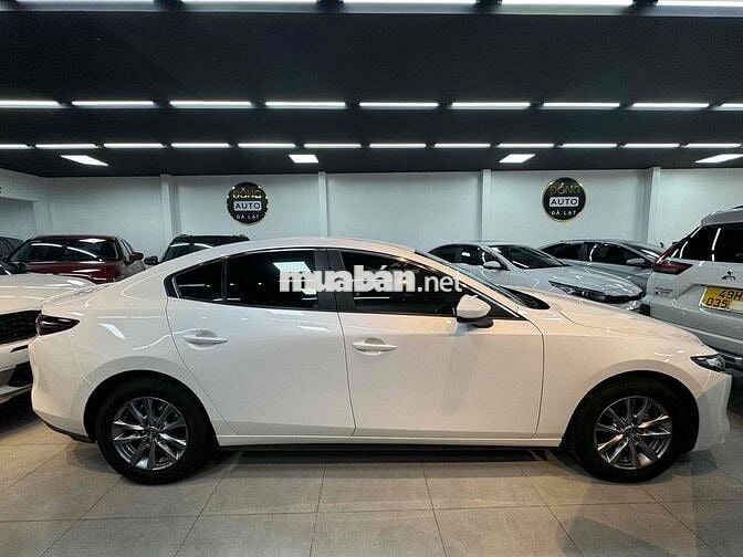 Mazda 3 2022 1.5L Luxury - 7000 km | Trùm mền