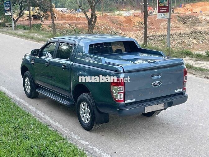Ford Ranger 2016 XLS 2.2 4x2 MT một chủ sd từ mới