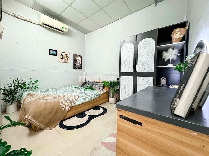 Căn hộ 1 phòng ngủ cửa sổ ban công cực rẻ ngay Đại học Văn Lang