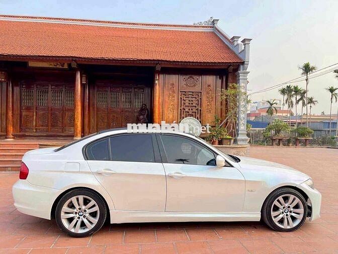 BMW 3 Series 20***00 km