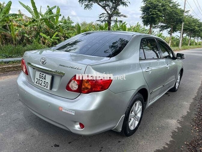 Toyota Corolla Altis 2010 1.8G MT Zin