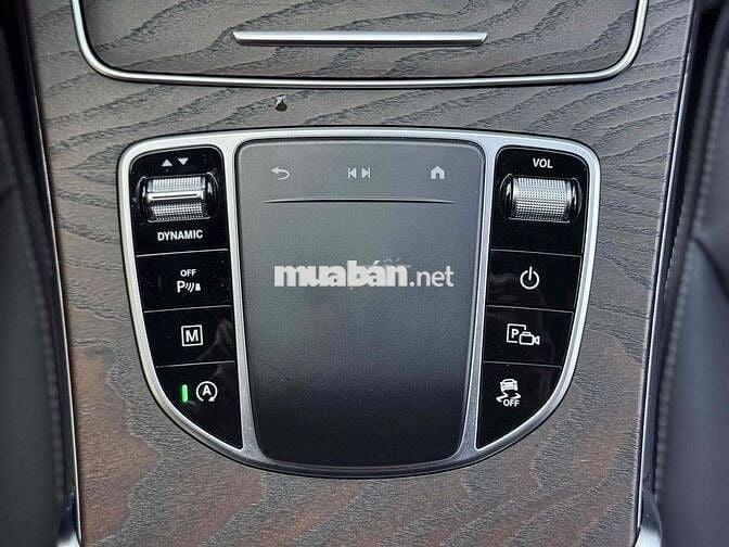 Mercedes Benz GLC 2021 200 4Matic - 43500 km