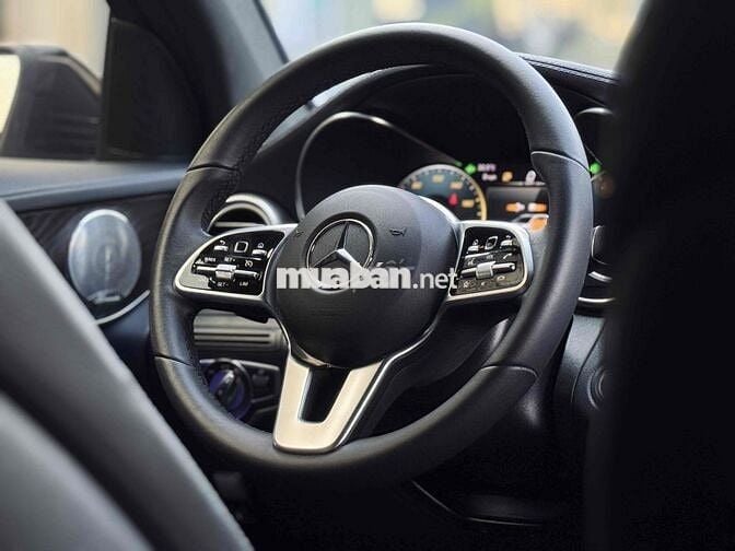 Mercedes Benz GLC 2021 200 4Matic - 43500 km