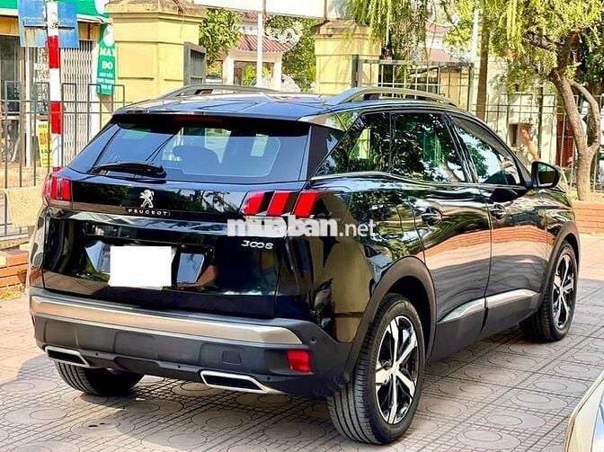Peugeot 3008 Đki 2022 Allure 28.000 km đen đẹp