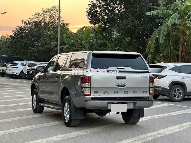 Hàng sưu tầm Ford Ranger XLS 2.2AT sx2017 đại chất