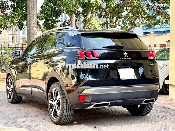 Peugeot 3008 Đki 2022 Allure 28.000 km đen đẹp