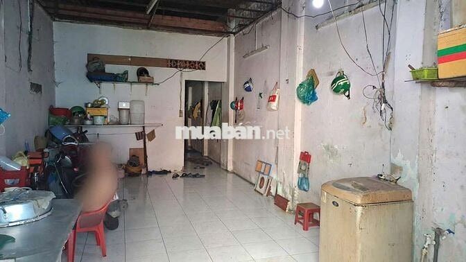 Nhà mặt tiền 80m², 2 phòng ngủ, Trương Đăng Quế gần chợ Hoàng Hoa Thám