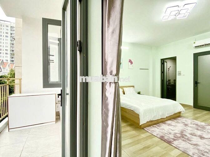 Căn Hộ Cao Cấp Ban Công Ngay Công Viên Gia Định , Y Hình 100% - Ở Liền