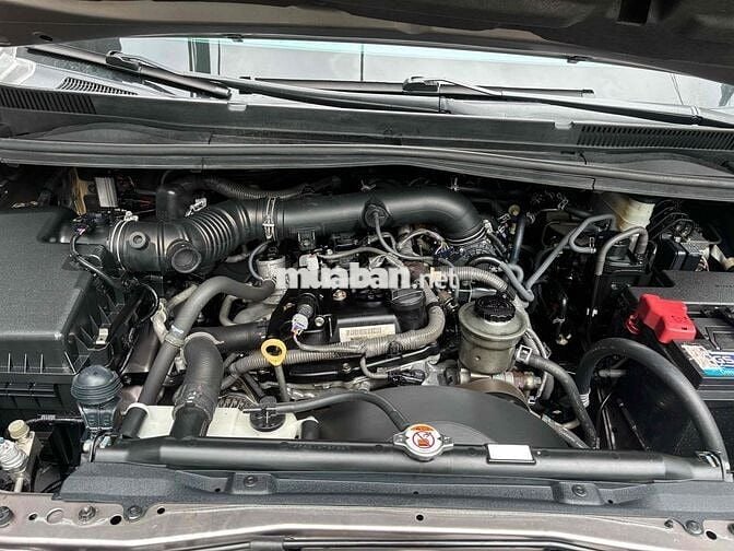 Toyota Innova 2019 2.0E - 109000 km